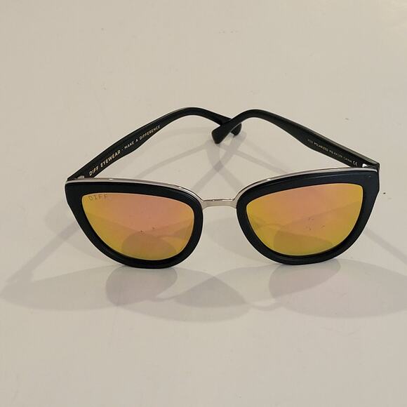 Diff Eyewear Cateye Rose Pink Polarized Mirrored Sunglasses MB-PK07P. - Picture 11 of 11